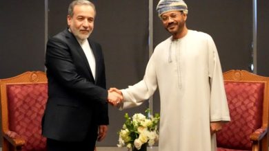 Photo of عراقجي يصل العاصمة العمانية لإجراء مفاوضات نووية مع الولايات المتحدة