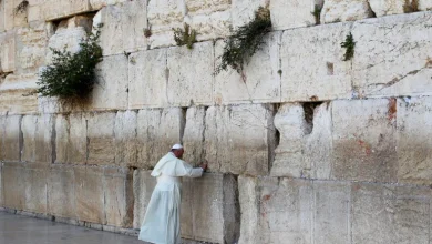 Photo of إسرائيل ترد على وفاة فرانشيسكو بتعزية متأخرة وتمثيل متدن وتوجيه للسفراء