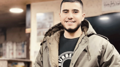 Photo of حماس تنعى أسيرا فلسطينيا استشهد تحت التعذيب بالسجون الإسرائيلية