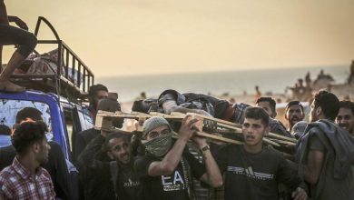 Photo of جنود الاحتلال يعترفون بتلقي أوامر لإطلاق النار على طالبي المساعدات بغزة