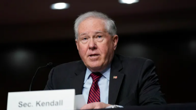 Photo of كيف تسلل الخوف إلى مختلف مرافق الحياة في أميركا؟ (فيديو)