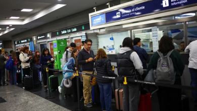 Photo of الأرجنتين ترحل عائلة فلسطينية بعد احتجازها 24 ساعة بالمطار