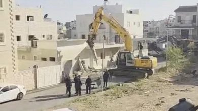 Photo of بذريعة البناء غير المرخص.. السلطات الإسرائيلية تهدم منزلا في كفر قاسم