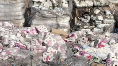 Photo of قوافل مساعدات تبدأ بالتحرك نحو غزة وانتقادات إسرائيلية داخلية