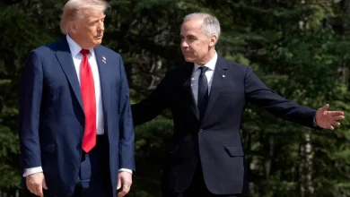 Photo of ترامب يعلن رسوما جمركية بنسبة 35% على كندا ويهدد بالمزيد