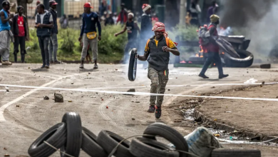 Photo of اتهام 75 متظاهرا كينيا بالإرهاب في احتجاجات مناهضة للحكومة