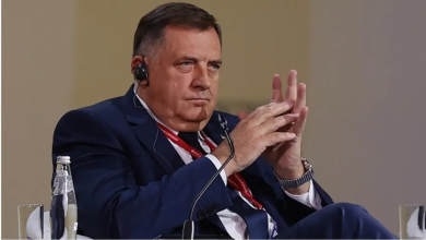 Photo of إقالة زعيم صرب البوسنة دوديك بعد تثبيت حكم بالسجن والحظر السياسي