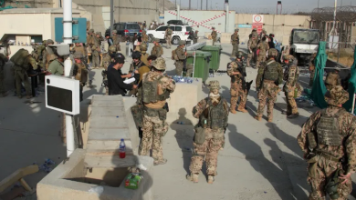 Photo of إيران تطارد جواسيس بريطانيين وطالبان تزودها بالقائمة السرية