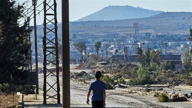 Photo of لوحوا بـ”إسرائيل الكبرى”.. مستوطنون يحاولون إقامة بؤرة جنوب سوريا