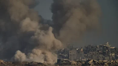 Photo of 50 شهيدا بنيران الاحتلال و10 ضحايا جدد للتجويع في غزة