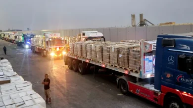 Photo of الأونروا تدعو لإغراق غزة بالمساعدات لوقف المجاعة