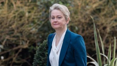 Photo of بريطانيا: منع إسرائيل دخول الغذاء والعلاج إلى غزة عار أخلاقي