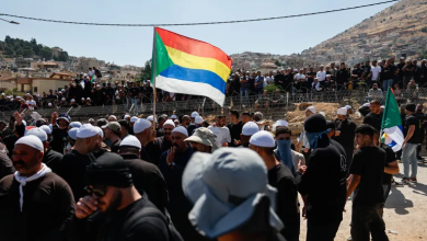 Photo of هآرتس: “الممر الإنساني” بسوريا يضع الشرع بمأزق سياسي