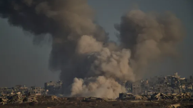 Photo of الحرب على غزة.. عشرات الشهداء في قصف للمستشفيات ونسف للمنازل