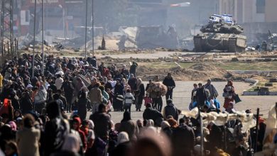 Photo of الحرب على غزة.. قصف عنيف وتفجير منازل وسط أزمة إنسانية متفاقمة