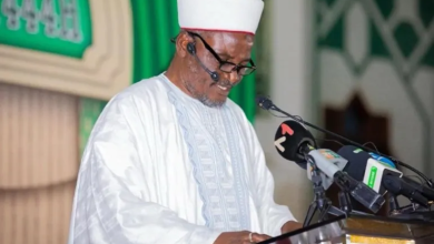 Photo of من قس إلى إمام.. سورة آل عمران غيرتني