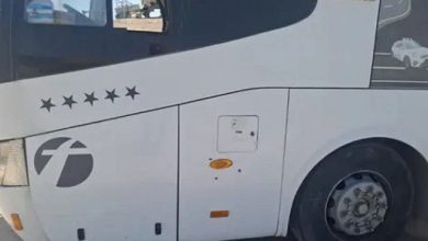 Photo of بعد ملاحقة حافلة وإطلاق نار على طلاب: عتير تعلن الإضراب وتحمل الشرطة المسؤولية