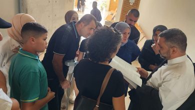 Photo of المحكمة تدين ثلاثة من معتقلي هبة الكرامة من زلفة بتهم خطيرة