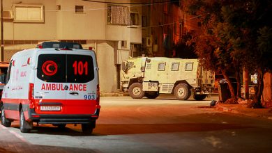 Photo of اعتقالات ومداهمات واسعة بالضفة وسط تصاعد اعتداءات المستوطنين