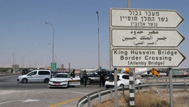 Photo of إطلاق نار وطعن عند معبر الكرامة.. مقتل إسرائيليَين واستشهاد المنفذ