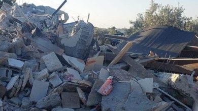 Photo of السلطات الإسرائيلية تهدم منزلين في الكعبية