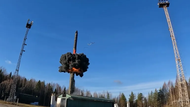 Photo of روسيا تجري تدريبات نووية ضخمة وتعلن السيطرة على مواقع جديدة بأوكرانيا