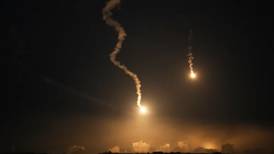 Photo of قصف متفرق على غزة وصور تكشف الدمار الهائل (شاهد)