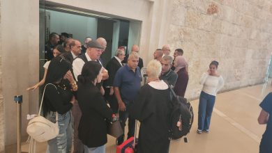 Photo of “العليا” تنظر في التماس لتخفيف أحكام ثلاثة شبان من طمرة شاركوا في “هبة الكرامة” وأمهاتهم يروين وجع اللقاء