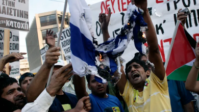 Photo of مئات السياح الإسرائيليين محاصرون بميناء يوناني بسبب مظاهرة مؤيدة لغزة