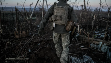 Photo of روسيا تدعو قوات أوكرانية للاستسلام في مدينتين وكييف تنفي الحصار