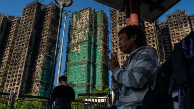 Photo of حريق هونغ كونغ الكارثي يحصد 128 قتيلاً ويكشف فساداً وثغرات خطيرة في معايير السلامة