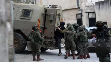 Photo of حملة اعتقالات ومداهمات واسعة لجيش الاحتلال في مدن الضفة الغربية فجر اليوم
