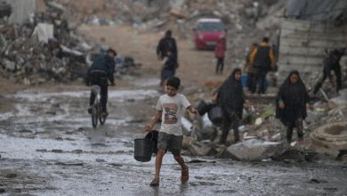 Photo of تصعيد وقصف متجدد شرق خانيونس… وتفاقم مأساة النازحين في غزة وسط قيود على المساعدات