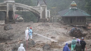 Photo of 79 قتيلا ومئة مفقود جراء السيول والانهيارات الأرضية في سومطرة