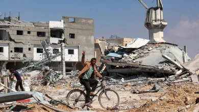 Photo of الاحتلال يواصل خرق وقف إطلاق النار في غزة: شهداء وجرحى في غارات وقصف داخل الخط الأصفر