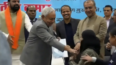 Photo of رئيس وزراء بيهار الهندية ينزع نقاب طبيبة مسلمة ويثير غضبا واسعا (شاهد)