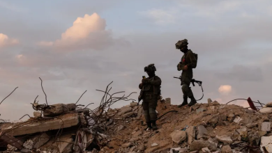 Photo of إصابة ضابط إسرائيلي في انفجار عبوة ناسفة برفح ونتنياهو يتوعد