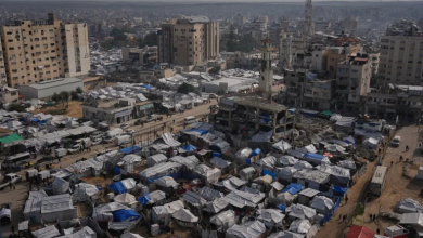 Photo of استشهاد طفل بالمواصي وإصابة آخرين في مناطق متفرقة من غزة