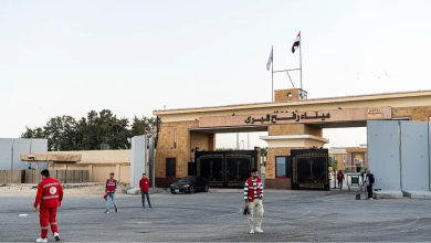 Photo of الاحتلال يعلن فتح معبر رفح خلال أيام للراغبين بالمغادرة إلى مصر.. وفق هذه الآلية