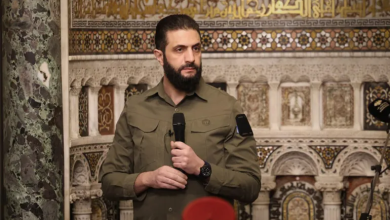 Photo of بالزي العسكري.. الشرع يشارك السوريين في احتفالات الذكرى الأولى لـ”التحرير” (شاهد)