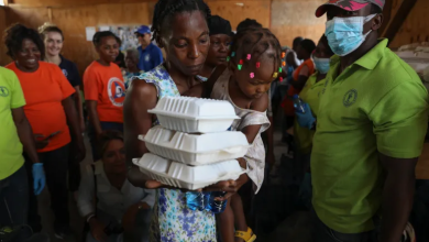 Photo of الأمم المتحدة تندد بـ”لا مبالاة” العالم وتخفّض نداءها للمساعدات الإنسانية