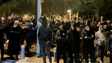 Photo of تمديد اعتقال 3 مستوطنين بشبهة الاعتداء على امرأة عربية في يافا