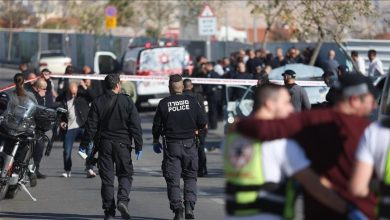 Photo of إصابة جنديين إسرائيليين بعملية طعن في مستوطنة وسط الضفة