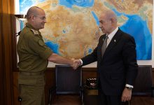 Photo of نتنياهو يعيّن سكرتيره العسكري رومان غوفمان رئيسًا للموساد