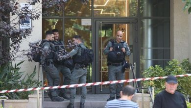 Photo of إسرائيل تعلن اعتقال عامل روسي بتهمة تنفيذ مهام تجسسية لصالح الاستخبارات الإيرانية