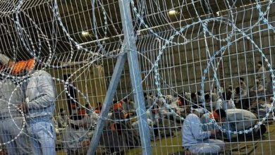 Photo of أسرى محررون يكشفون: “سياسة تجويع ممنهجة” وتعذيب بالطعام داخل سجون الاحتلال