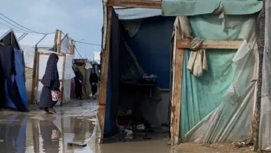 Photo of المنخفض الجوي يفاقم معاناة 250 ألف نازح في غزة وانهيار منازل وغرق آلاف الخيام