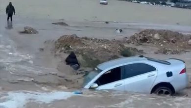 Photo of جرفته السيول.. العثور على جثة الشاب تامر الزغارنة من بلدة “الرماضين” في النقب (شاهد)