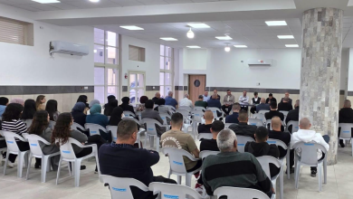 Photo of جمعية “العهد والوفاء” في قرية مصمص توزع منحًا على الجامعيين بقيمة 200 ألف شيكل