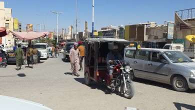 Photo of حضرموت تُسارع الخُطى لتطبيع الأوضاع ومحافظها يبعث رسائل طمأنة (شاهد)